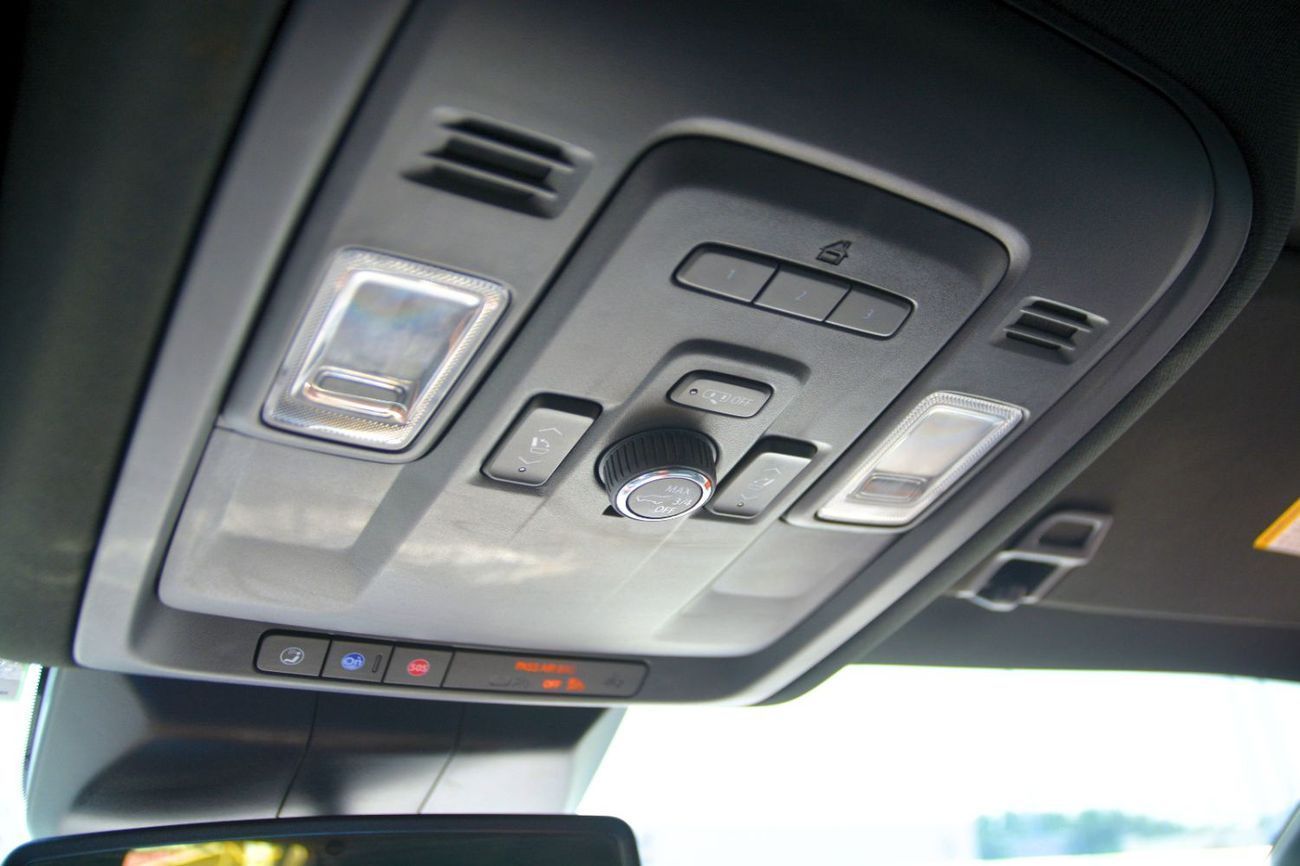 كاديلاك إسكالاد Luxury 6.2L