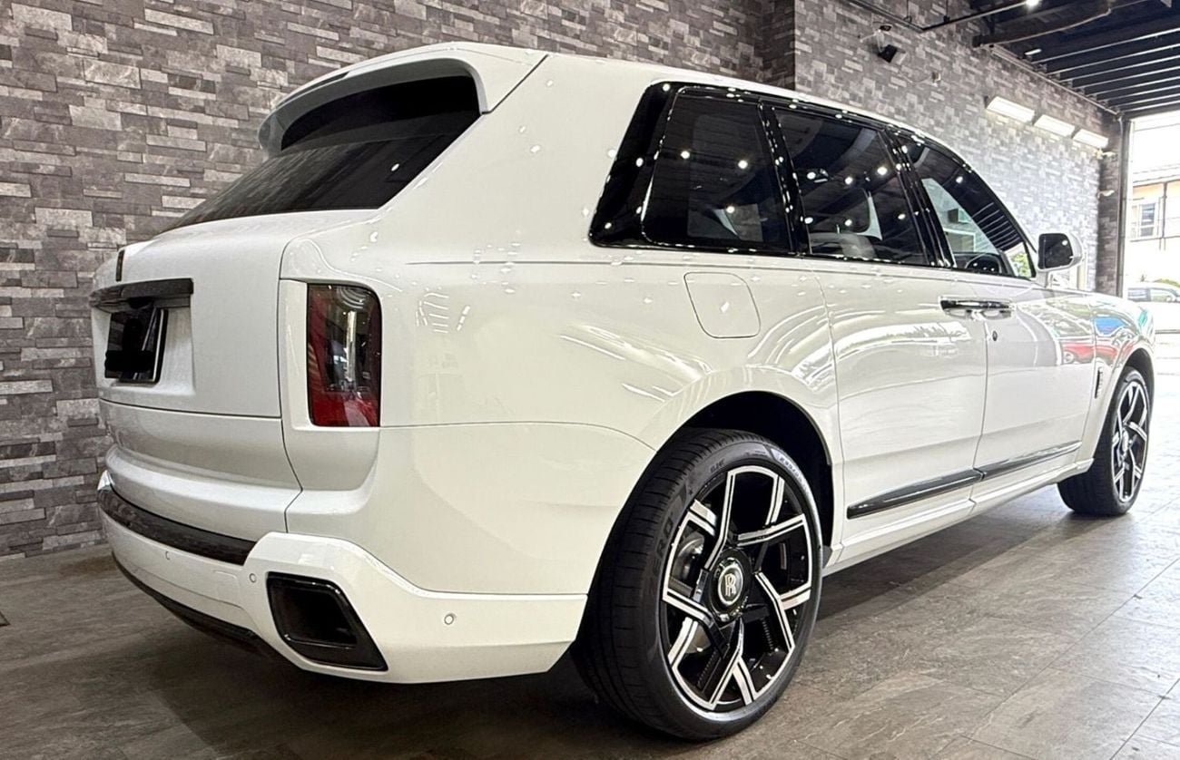 Rolls Royce Cullinan 2025 Rolls Royce Cullinan Black Badge