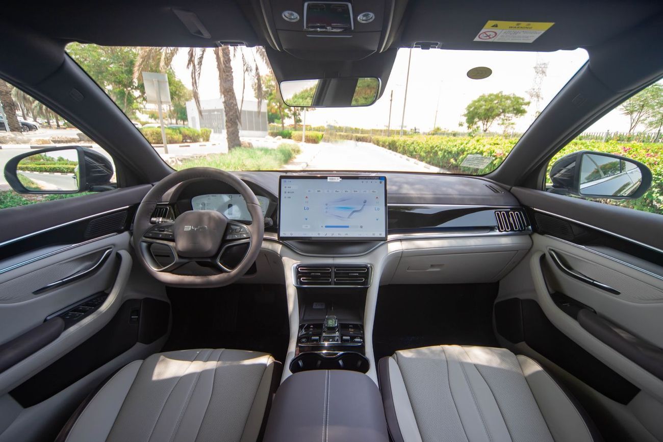 BYD Song Plus BYD Song Plus DM-i Highlights  PLUG-IN HYBRID 2025 (160KM)