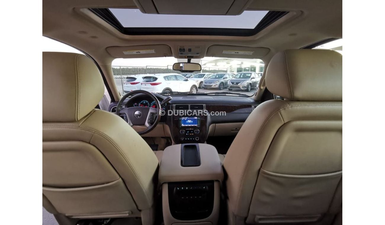 GMC Yukon GMC YOUKAN DENALI 2011 GCC SPECEFECATION