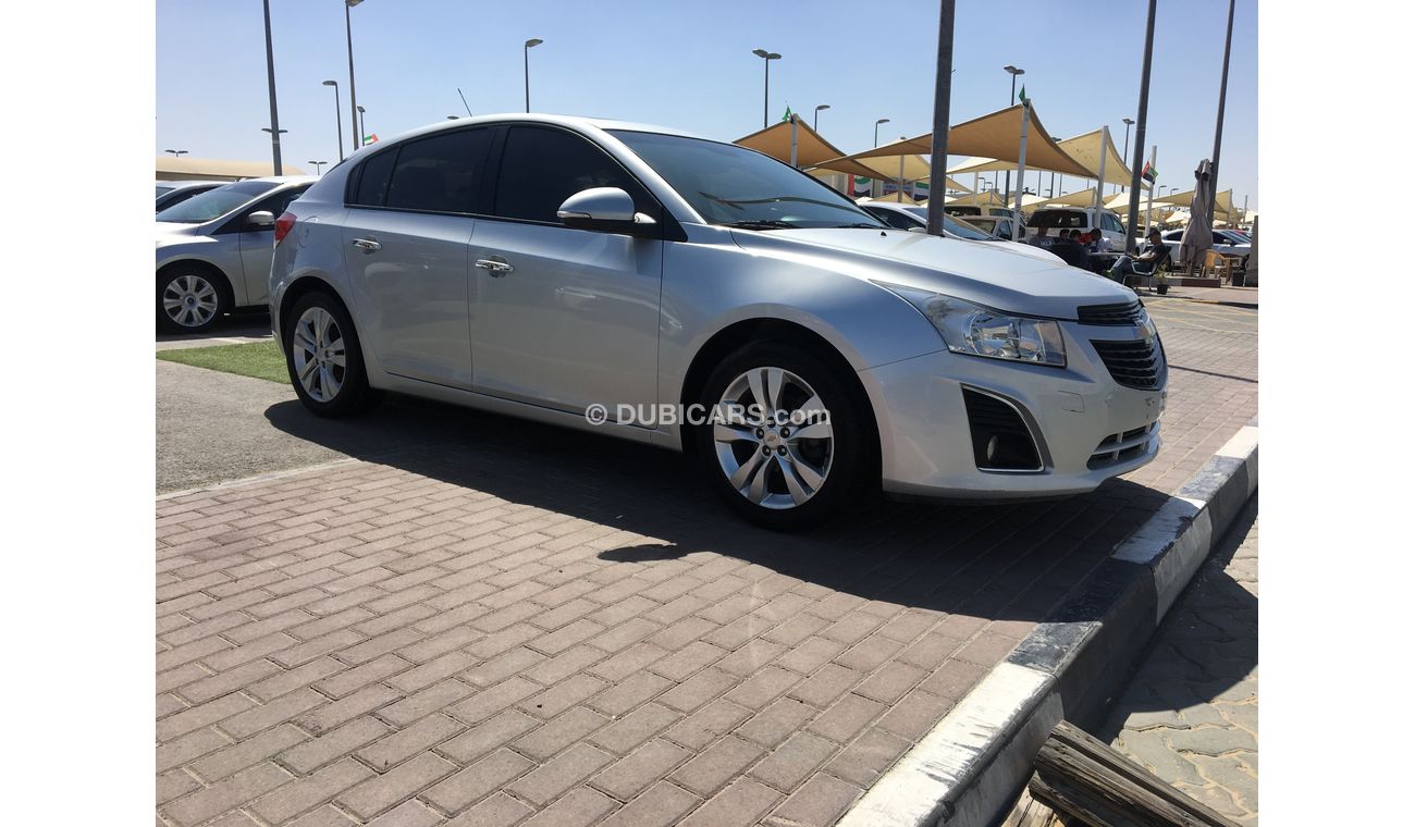 شيفروليه كروز نحن نقدم : * خدمات تمويل السيارات على البنوك * ضمان ممدد * خدمات التسجيل / التصدير