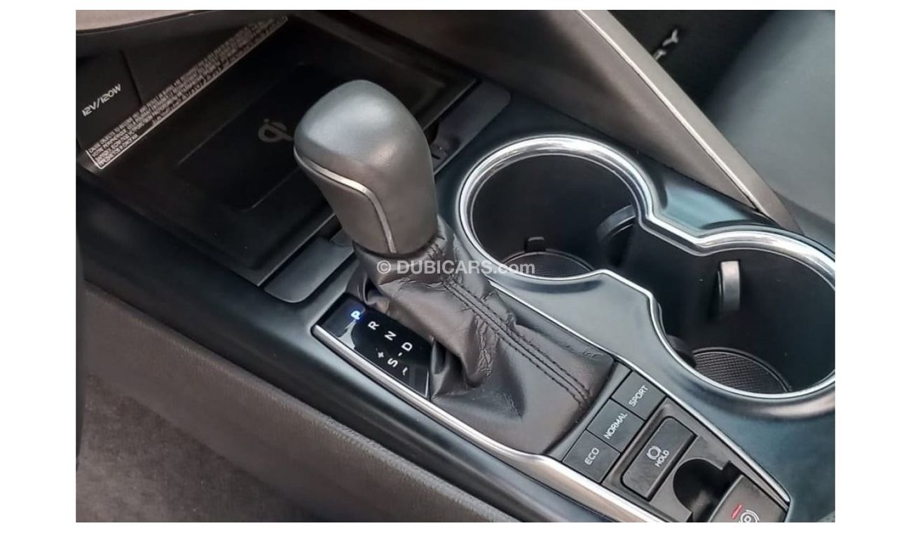 Toyota Camry XSE 2.5L V4 Full option