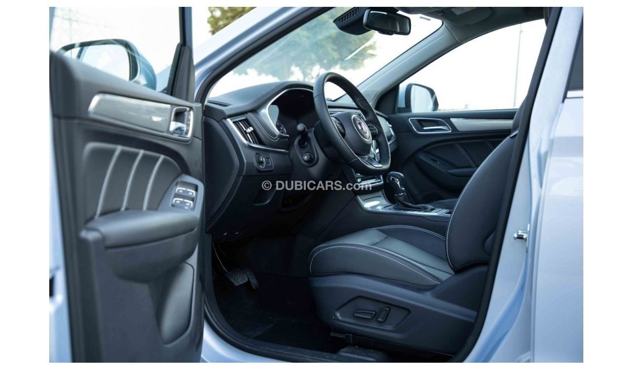 MG RX5 2023 MG RX5 2.0 AWD LUXURY - Silver inside Black // 3 Years Warranty Or 100,000 KM , 1 Year Service 