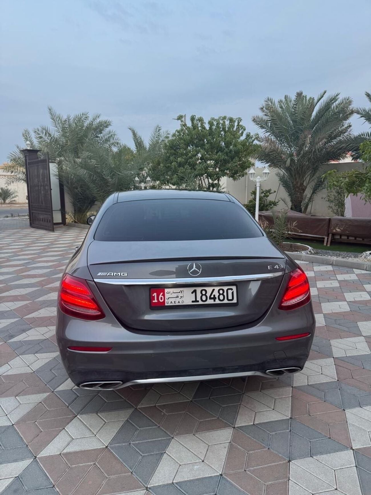 مرسيدس بنز E 43 AMG
