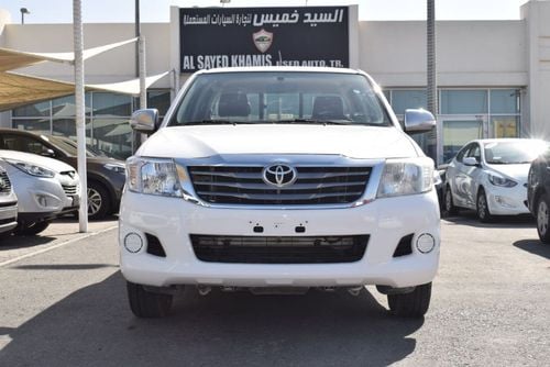 تويوتا هيلوكس 2014 خليجي بدون صبغ بدون حوادث