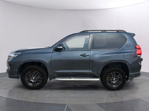 Toyota Prado 4x4 Diesel 3.0L Right Hand Drive (Export Only)