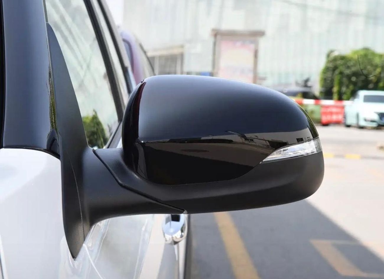 Kia KX1 KIA KX1 DUAL TONE 1.4L V4 PETROL CVT WITH SUNROOF.