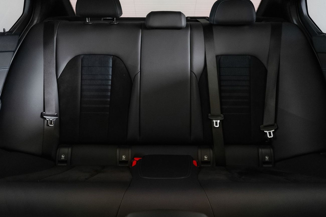 بي أم دبليو 330i M Sport 2.0L (255 HP)