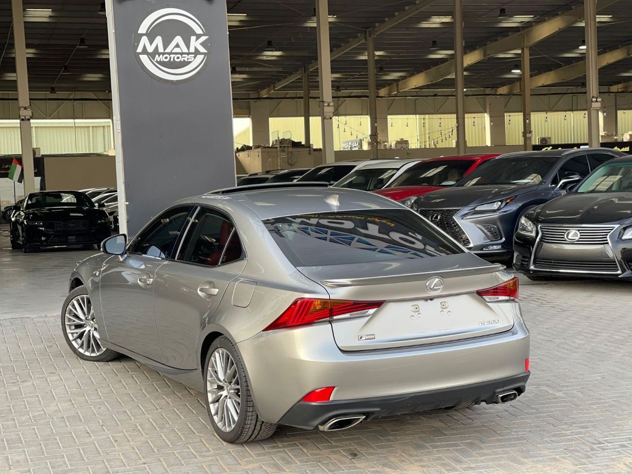 لكزس IS 350 F-Sport Platinum 3.5L IS 3.5L V6 / PLATINUM / CLEAN TITLE / 1290 AED MONTHLY