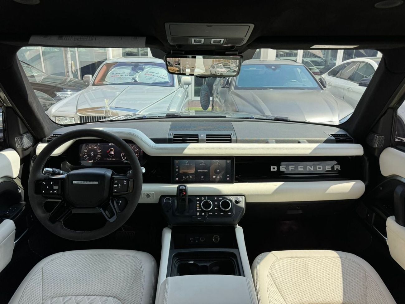 Land Rover Defender P400 90 SE LAND ROVER DEFENDER 2020 GCC SE P400 FULL OPTION PERFECT CONDITION