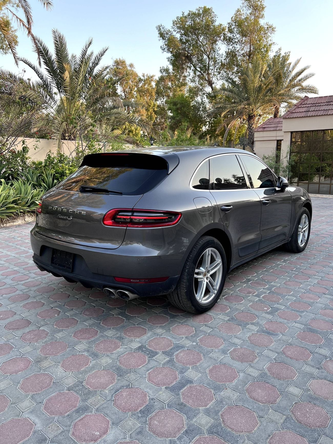 Porsche Macan S