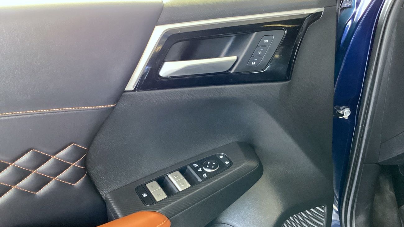 Mitsubishi Outlander 2.5 GLX AUTO 4WD 7SEAT PREMIUM LAUNCH ED | Guaranteed Warranty | 0 Down Payment