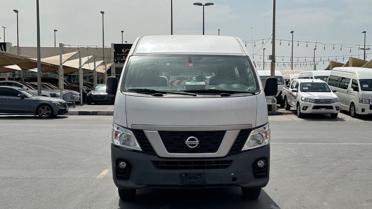 Nissan Urvan STD Microbus 13-Seater Manual (5-Door)