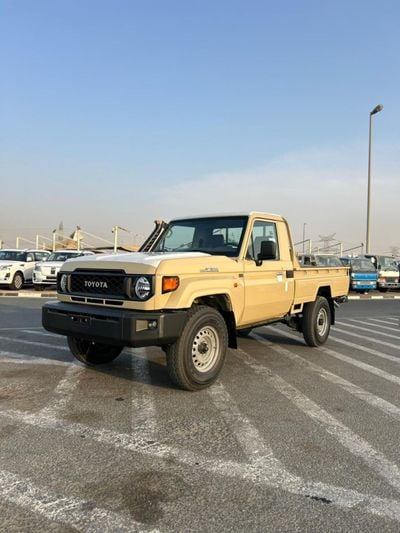 Toyota Land Cruiser Pick Up Std 4.0L Single Cab Utility 4WD