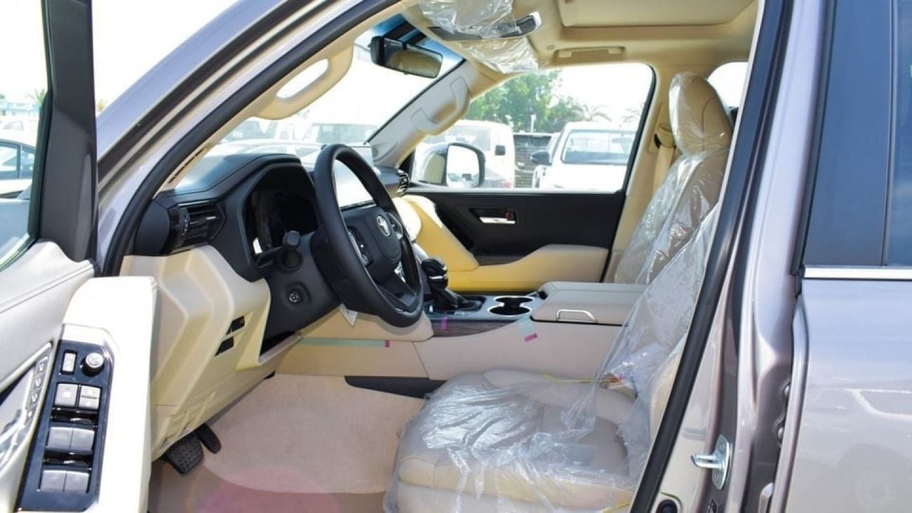 تويوتا لاند كروزر Toyota Land Cruiser LC300 VXR 3.3 Diesel Twin Turbo Color Bronze Interior Beige