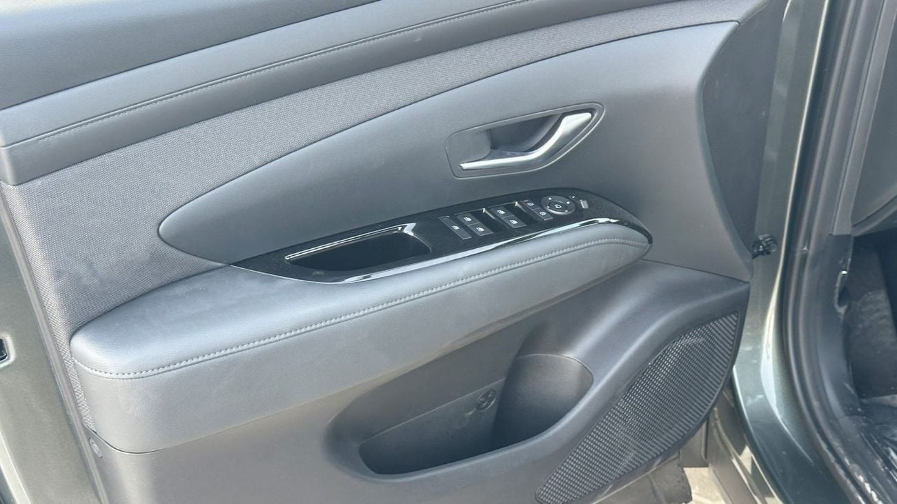 Hyundai Tucson 1.5L V4 Luxury Petrol AT