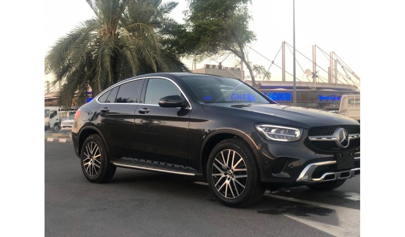 مرسيدس بنز GLC 300 2020 Mercedes-Benz GLC 300 4MATIC, 2.0L, GCC 0km