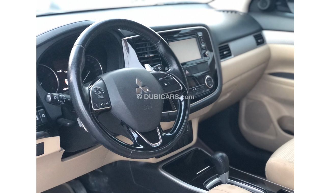 Used Mitsubishi Outlander 2017 for sale in Dubai 540304