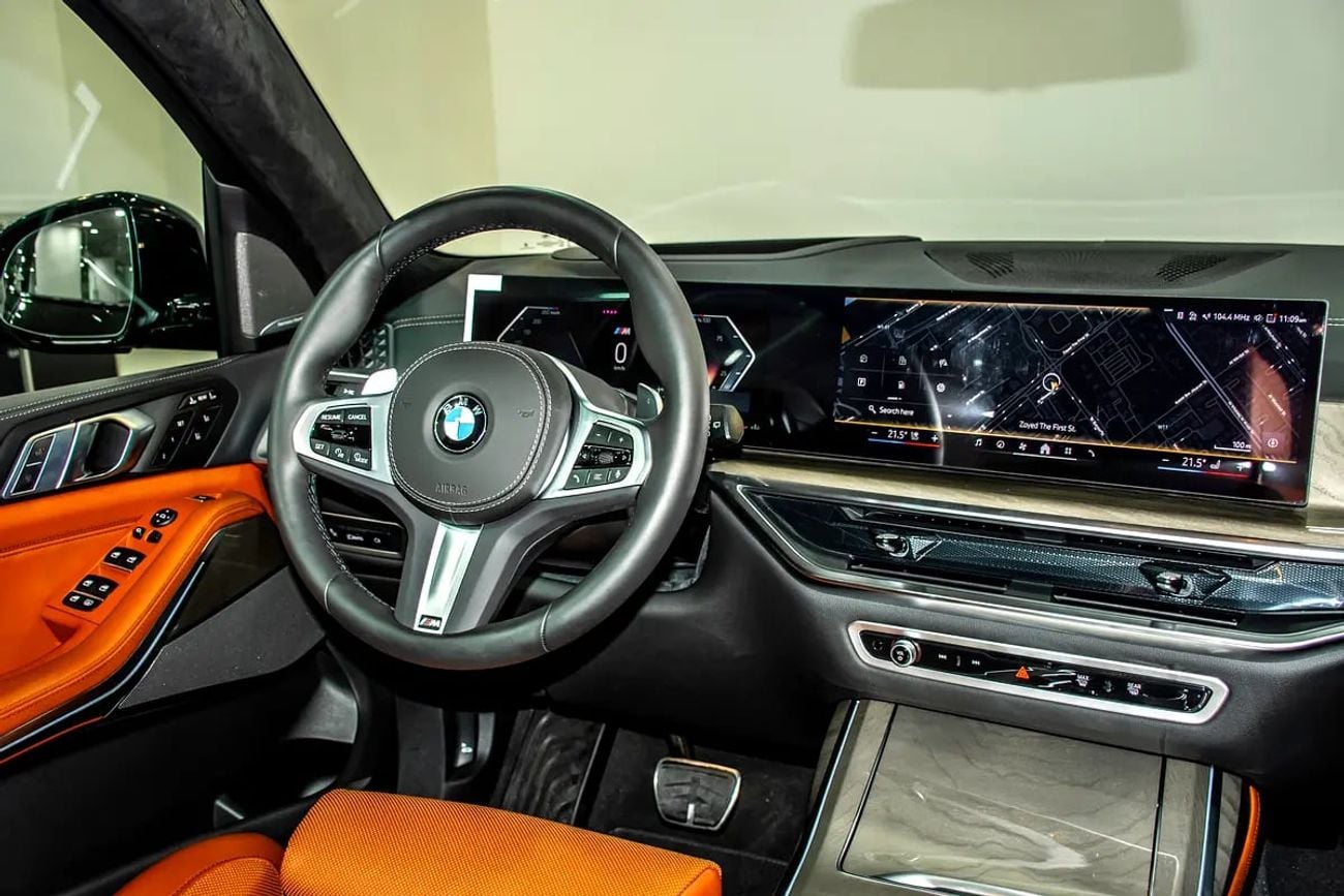 BMW X7 xDrive40i Luxury M Sport Package 7 Seats