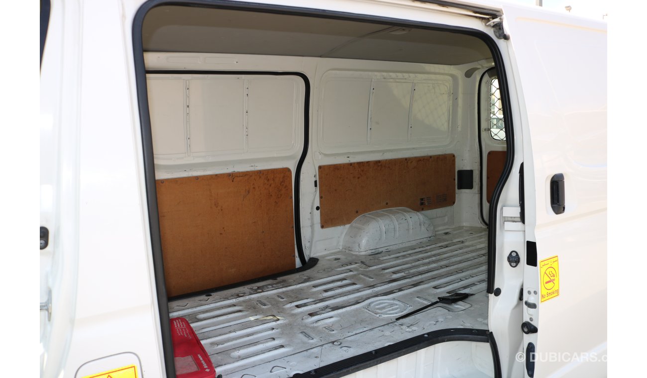 Toyota Hiace STANDARD ROOF PANEL VAN