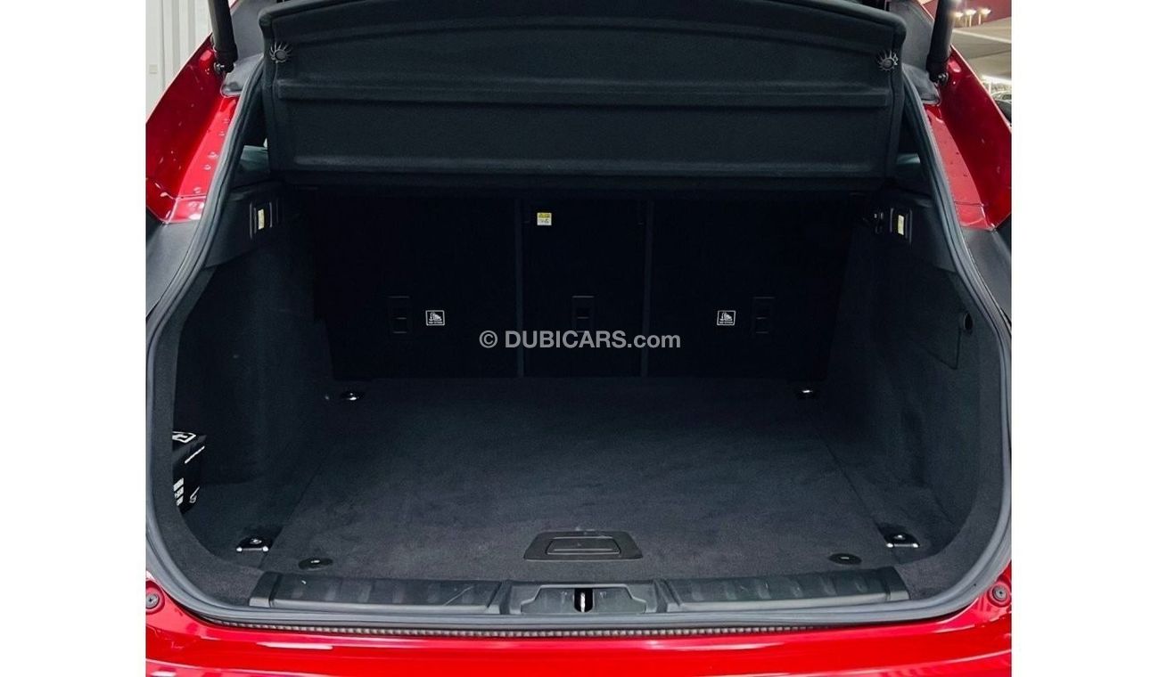 Jaguar F Pace R-Sport GCC .. Warranty .. FSH .. Original Paint .. Perfect Condition