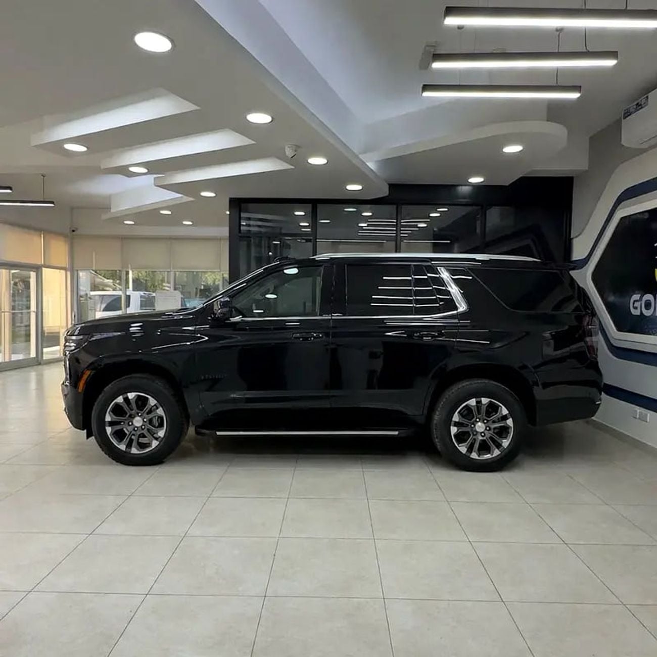 شيفروليه تاهو 1LT 5.3L LT Duramax Diesel 3.0L turbo