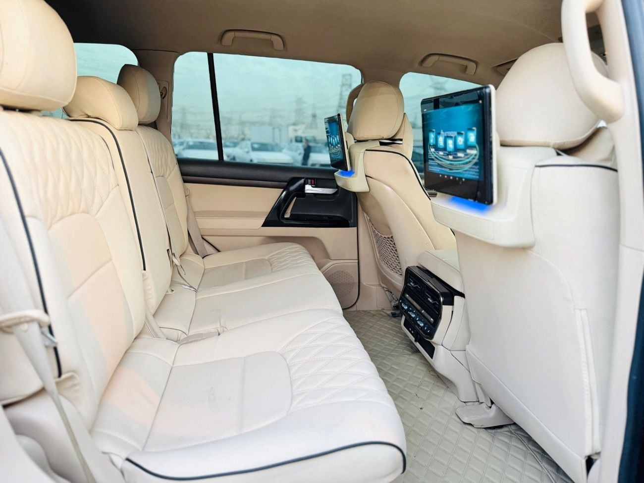 Toyota Land Cruiser GXR+ 4.0L