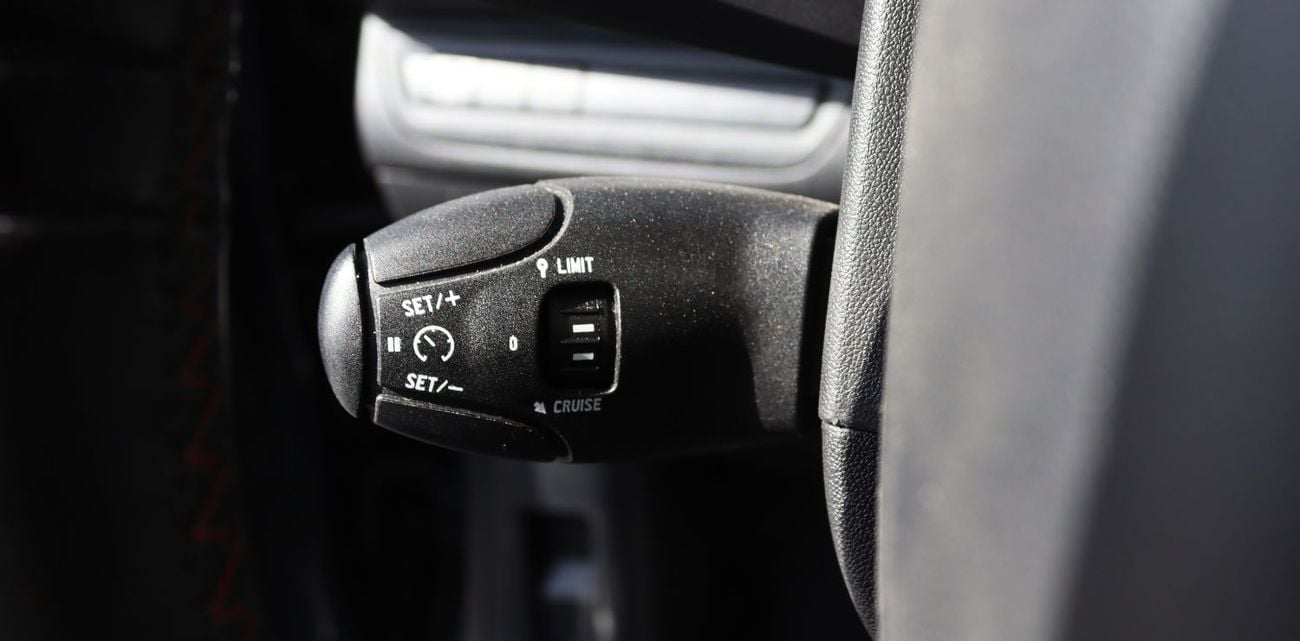 بيجو 308 بيجو 208 - موديل 2018 - خليجى  - بدون حوادث - محرك 1.6 - GT LINE - بحاله ممتازة