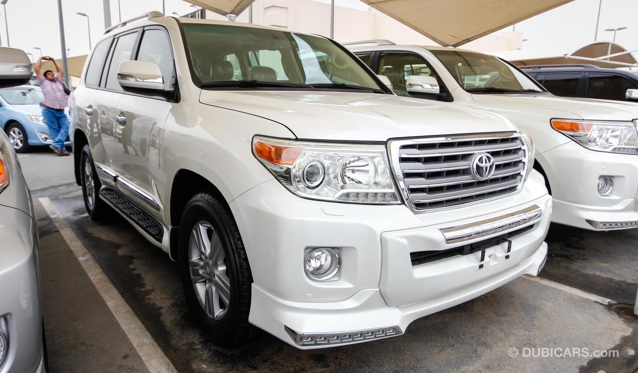 Toyota Land Cruiser GXR V6