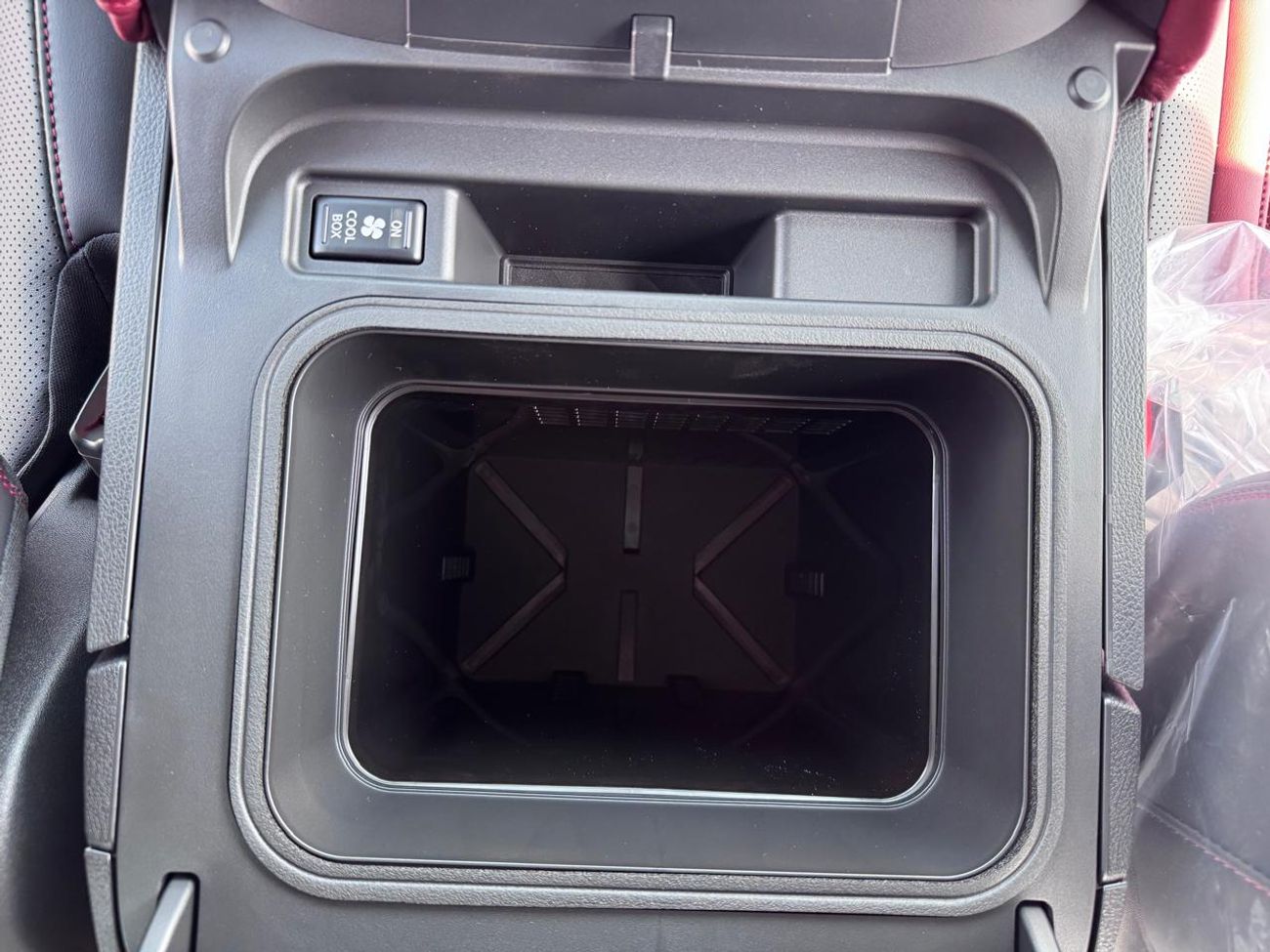 Nissan Patrol NISSAN PATROL LE TITANIUM PLUS 2026 Blue / Burgundy