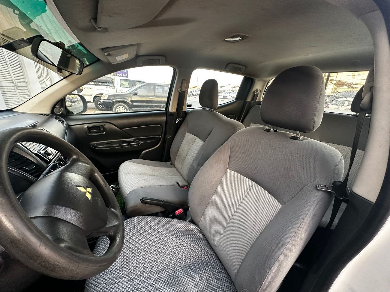 Mitsubishi L200 GL 2.4L (128 HP) Double Cab Utility