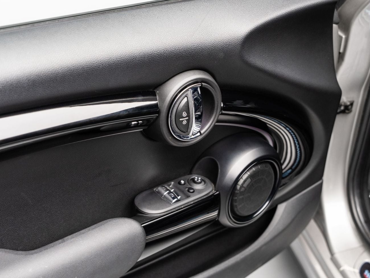 Mini Cooper SUMMER STARTS NOW | EXCLUSIVE DEAL BY BLACKLINE, May 2027 Mini Warranty + Service Contract, GCC