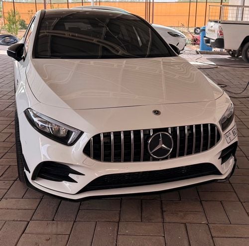 Mercedes Benz A35 AMG 4MATIC PREMIUM