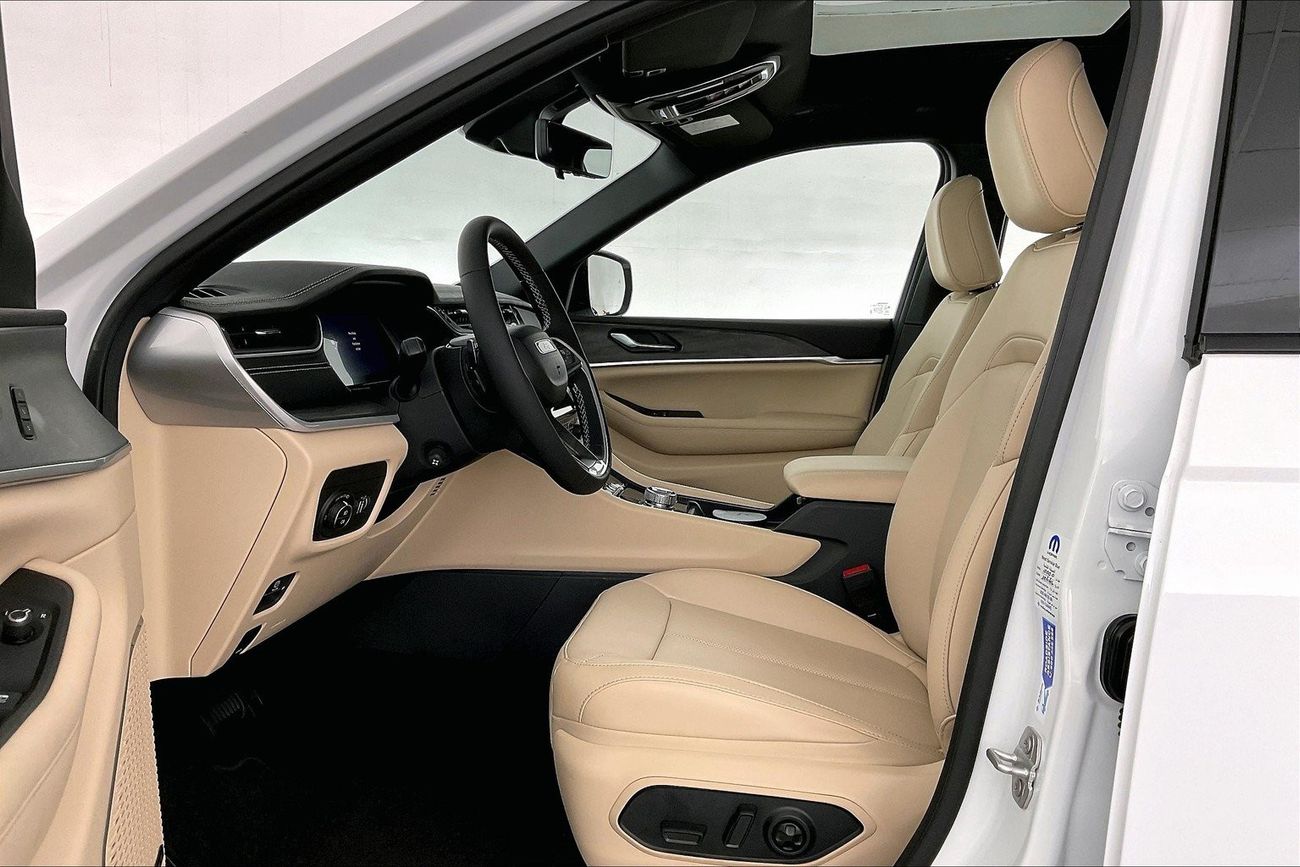 Jeep Cherokee Limited Plus | 1 year free warranty | 0 Down Payment