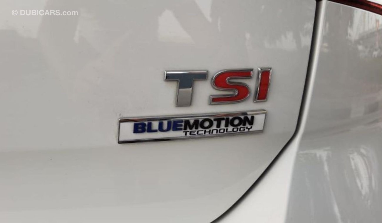 Volkswagen Golf TSI - WARRANTY - GCC SPECS - FULL SERVICE HISTORY -