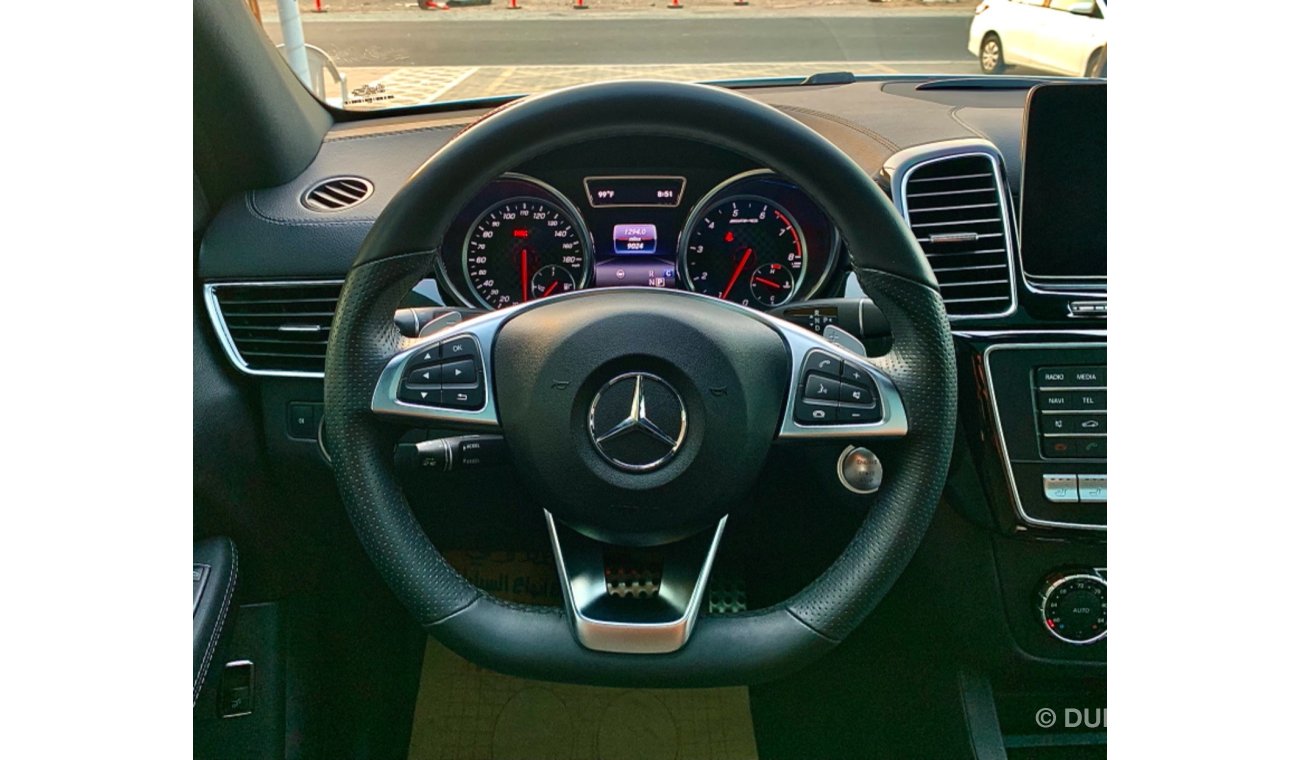 Mercedes-Benz GLE 43 AMG Mercedes-AMG GLE43 full option 2019 model    Panoramic roof opened   Four cameras, front radar, rear