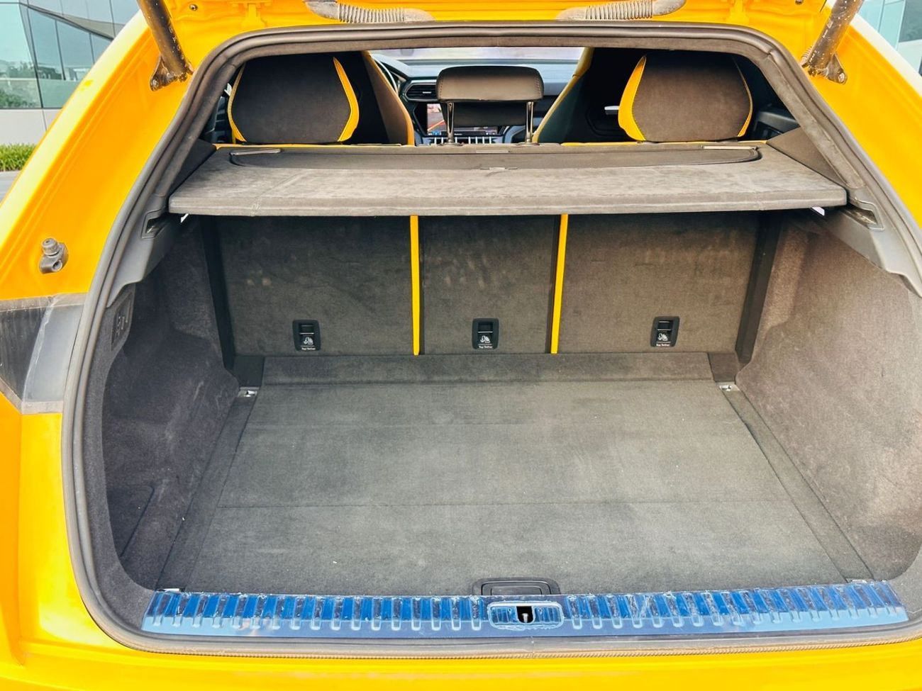 Lamborghini Urus LAMBORGHINI URUS | 4.0L TWIN TURBO V8 – 650 BHP | 2022 | GCC SPECS | Under Warranty Till Feb 2027