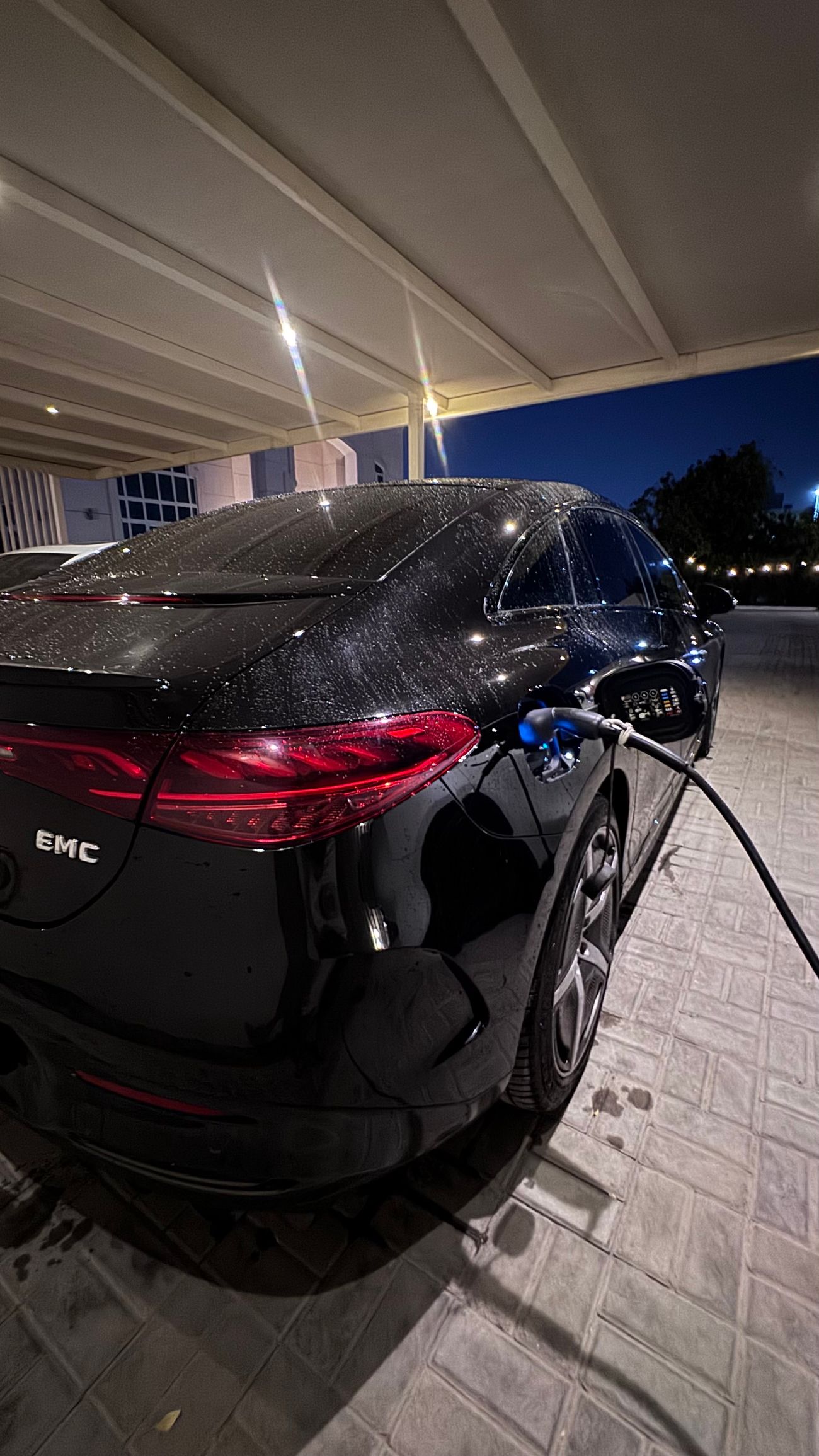 مرسيدس بنز EQE 350+