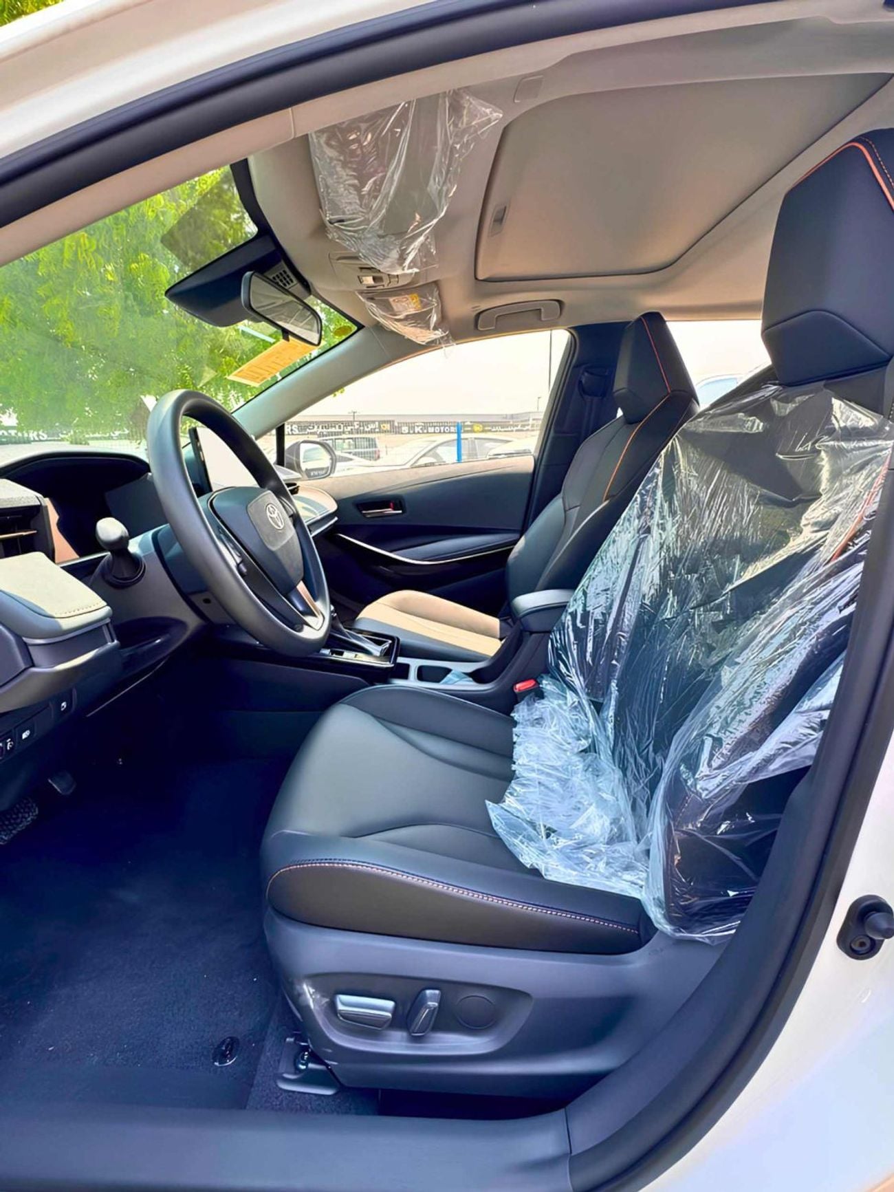تويوتا كورولا HYBRID ELITE || 1.8L V4 / NEW SHAPE / ROOF MOUNTED CAMERA / READY UNITS (CODE # ELIF)