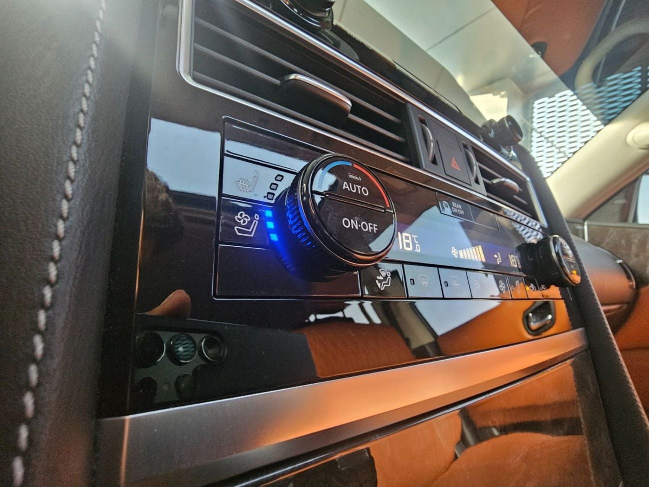Nissan Patrol NISSAN PATROL / GCC LOW MILEAGE /  PPF PROTECTED / SINGLE OWNER