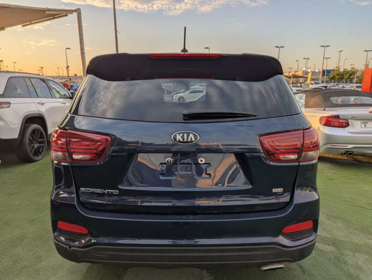 كيا سورينتو Base 2.4L AWD KIA SORENTO 2019 V4 engine 2.4 American clean title no any work required just buy and