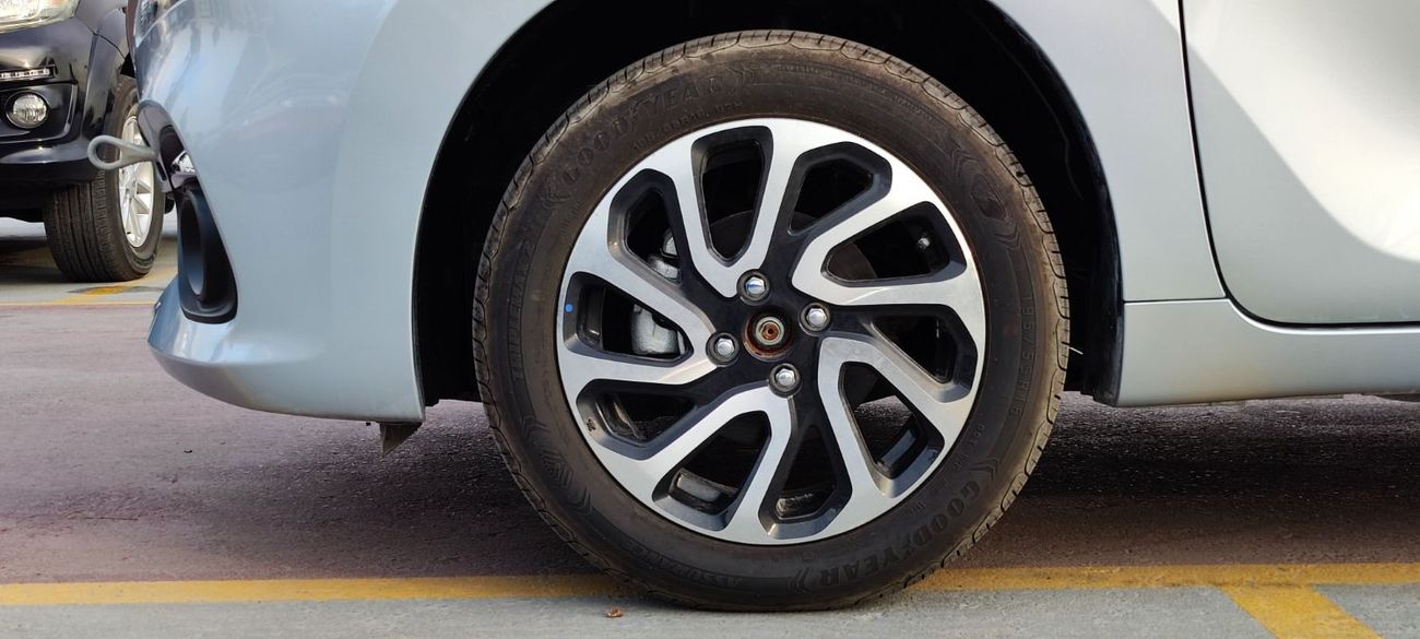 Suzuki Baleno SUZUKI BALENO 1.5Ltr GLX 2024