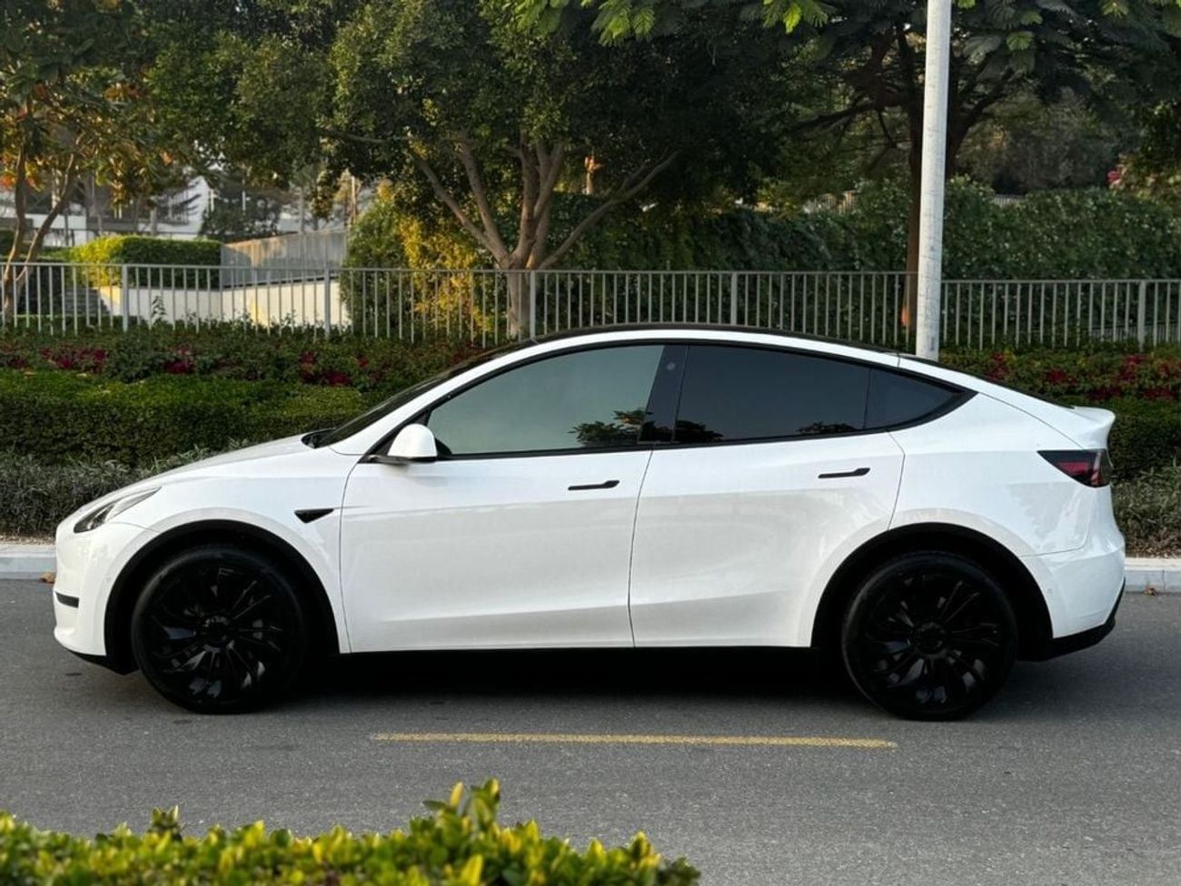 تسلا موديل Y LONG RANGE DUAL MOTOR