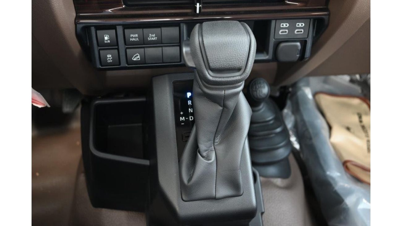 Toyota Land Cruiser Pick Up 2024 TOYOTA LC 79 SINGLE CABIN SDLX 2.8L DIESEL AT  FULL OPTION