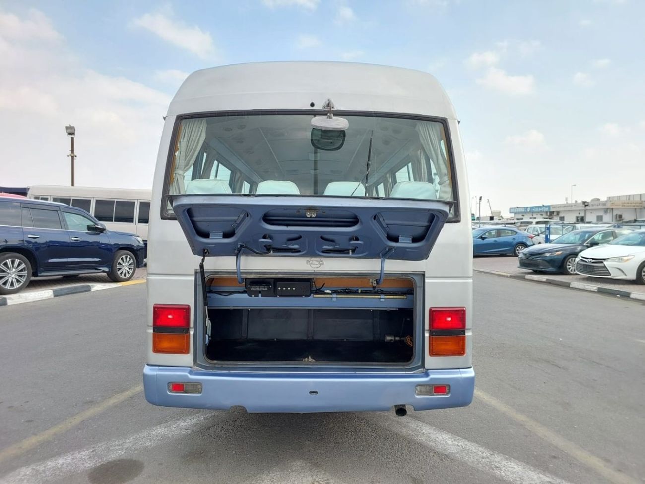 Nissan Civilian NISSAN CIVILIAN BUS RHD 1996 MODEL 4.1 L DIESEL AUTOMATIC(PM00776)