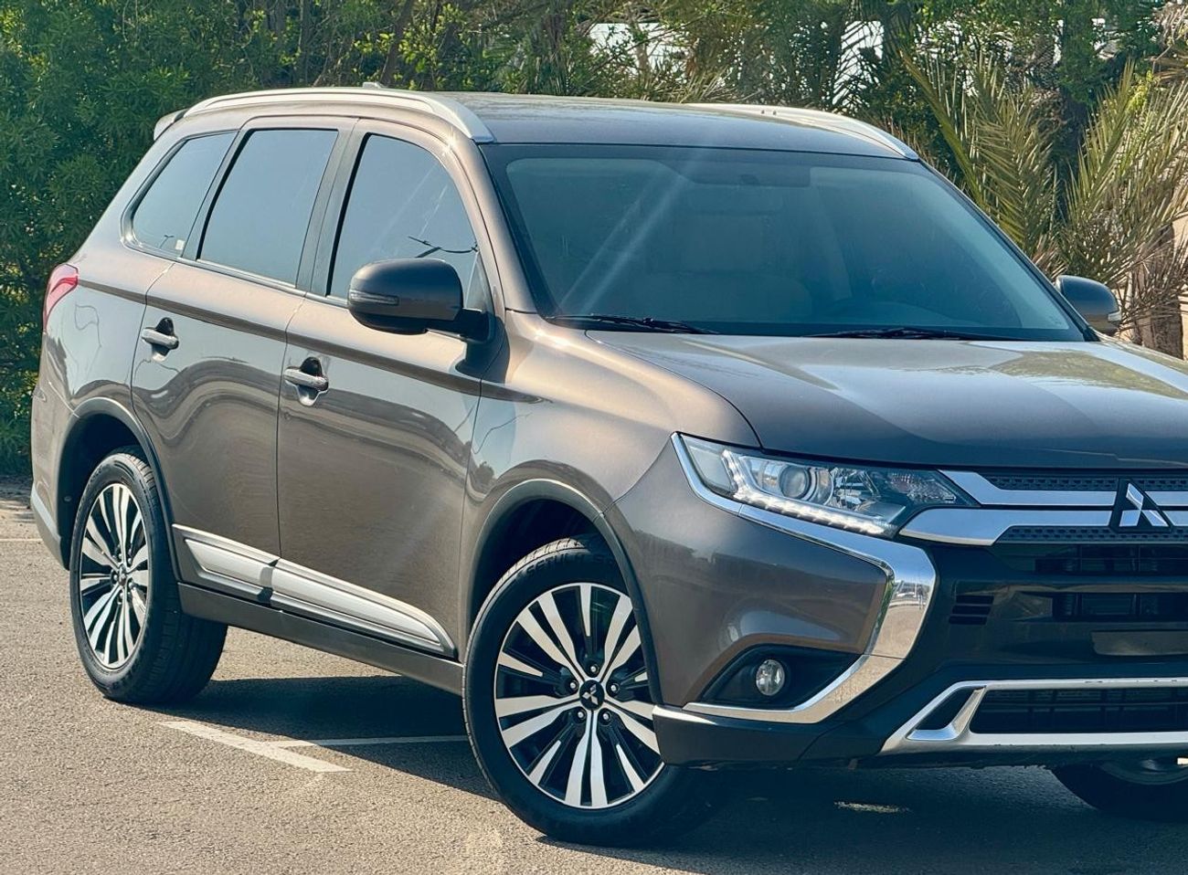 Mitsubishi Outlander GLX 2.4L 850-Monthly l GCC l Cruise, 4wd, GPS l Accident Free