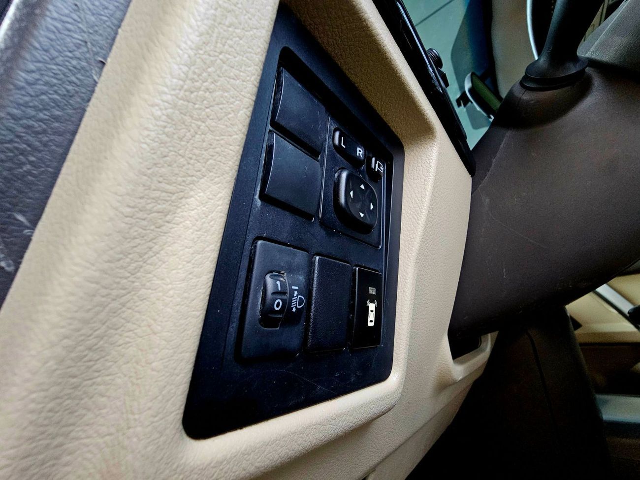 Toyota Prado VXR/ SUNROOF/ LEATHER ELECTRIC SEATS/ FULL OPTION/ LOW MILEAGE