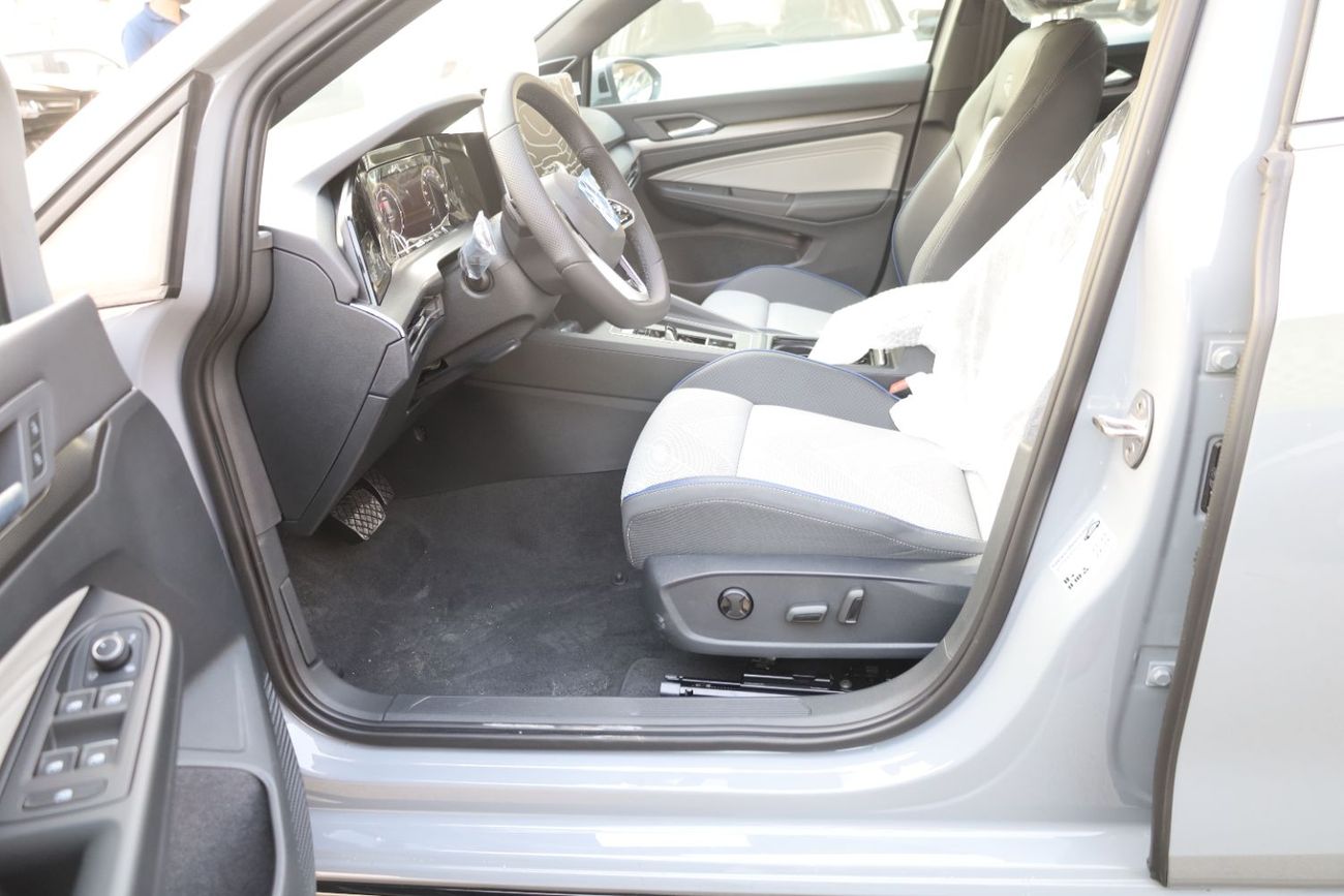 فولكس واجن جولف ار 300TSI 2025 Model Only for export only