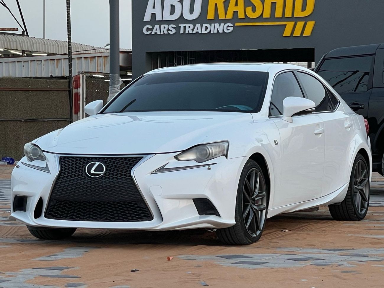 لكزس IS 350 F سبورت بلاتينوم