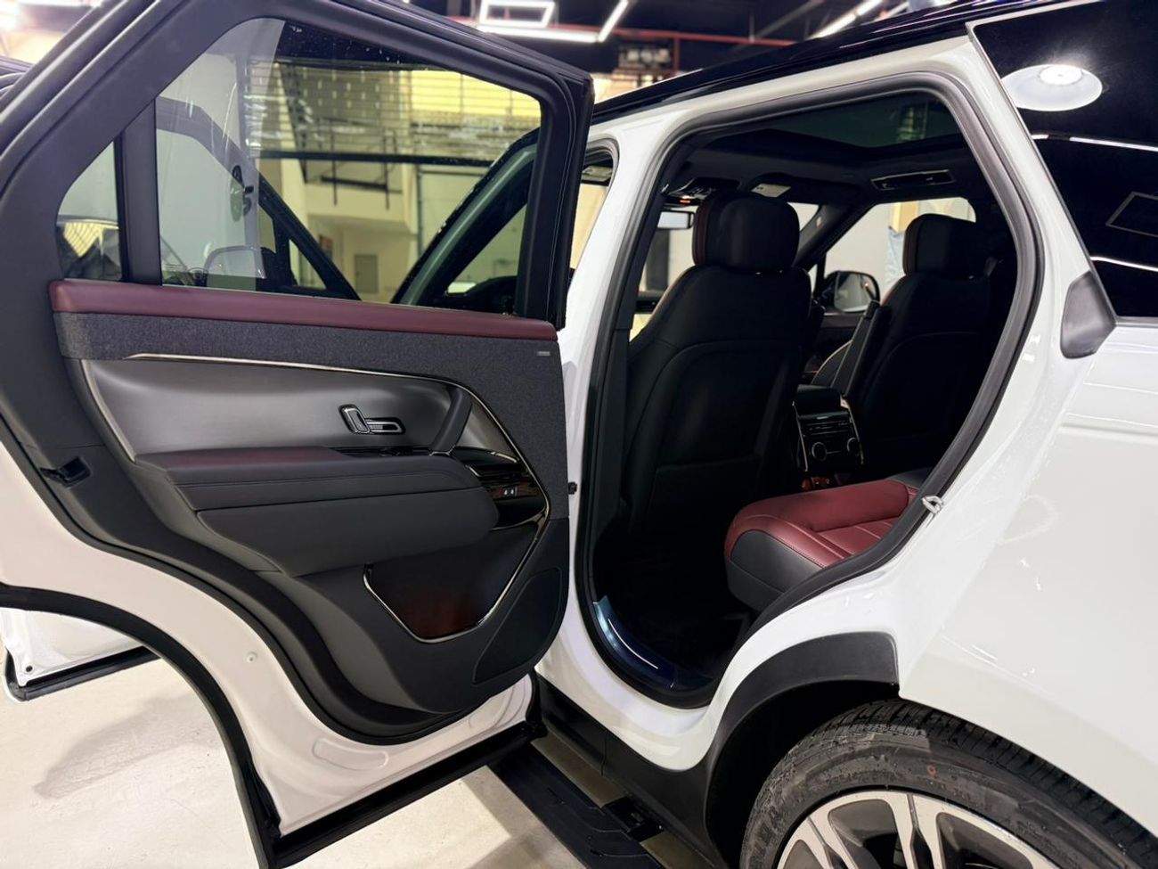 Land Rover Range Rover Sport P400 DYNAMIC SE